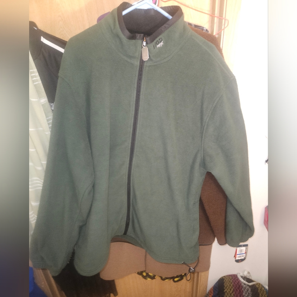 NWT IZOD Fleece Zipup. Dark Green. Maxx Fx.
